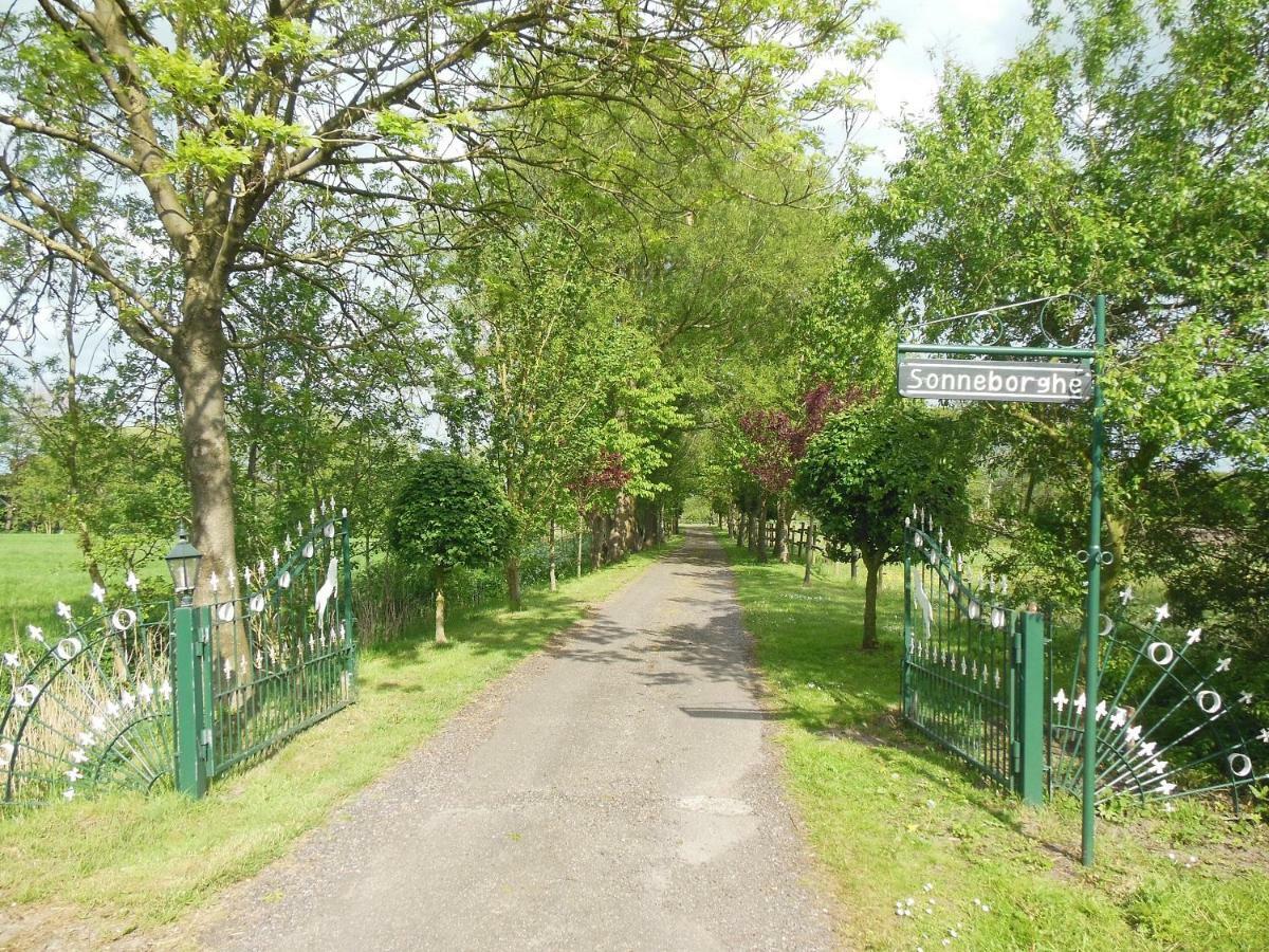 Vakantiehuisjes Landgoed Sonneborghe Kollumerzwaag المظهر الخارجي الصورة