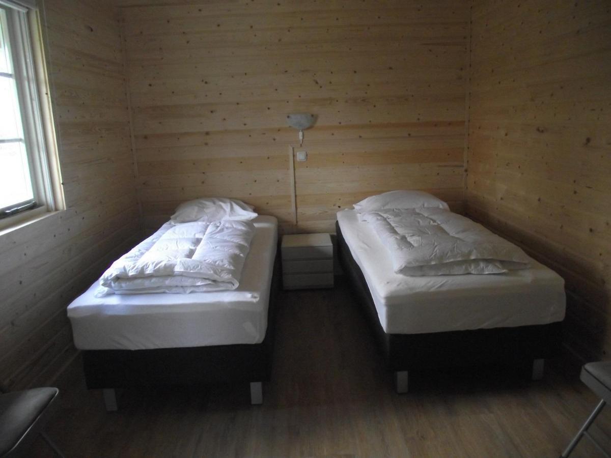 Vakantiehuisjes Landgoed Sonneborghe Kollumerzwaag المظهر الخارجي الصورة